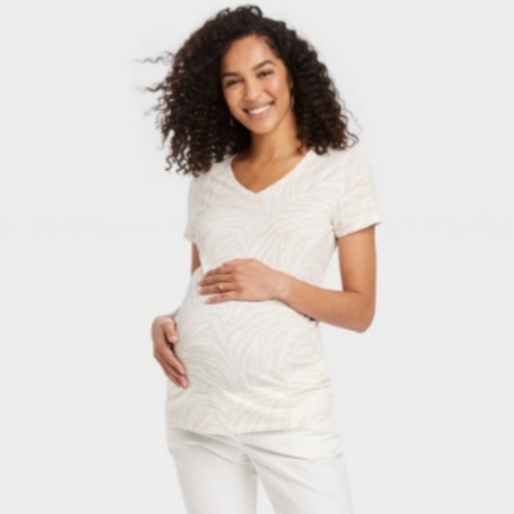 3/$18 Isabel Maternity White Animal Print Shirred Side V-Neck T-Shirt